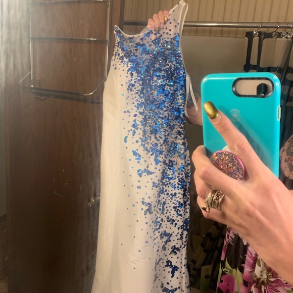 If everything m dress white sparkle blue size 6 - Picture 7 of 10